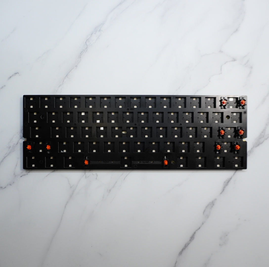 キーボード Poseidon ZX | Tt eSPORTS ゲーミングキーボード | 株式会社アスク